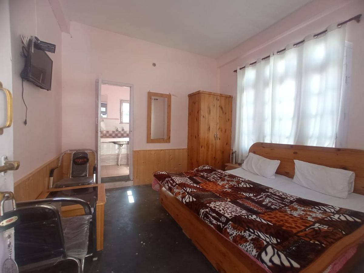 Snow Oak Guest House Kasol Exterior foto